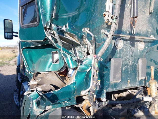 Kenworth Construction T680 2018 1XKYDP9X5JJ991678 Image 17