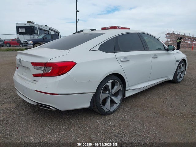 Продаж на аукціоні авто 2018 Honda Accord Touring, vin: 1HGCV1F96JA802205, номер лоту: 30100859