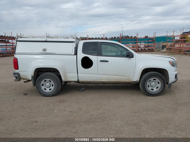 30100882 :رقم المزاد ، 1GCHSAEA8F1180626 vin ، 2015 Chevrolet Colorado مزاد بيع