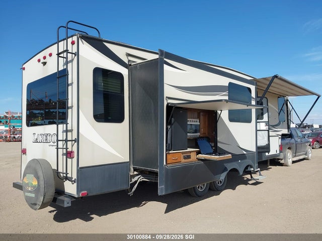 Keystone Trailer Laredo 2018 4YDF3252XJE601909 Image 4