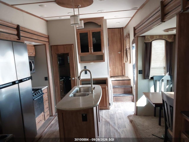 Keystone Trailer Laredo 2018 4YDF3252XJE601909 Image 5