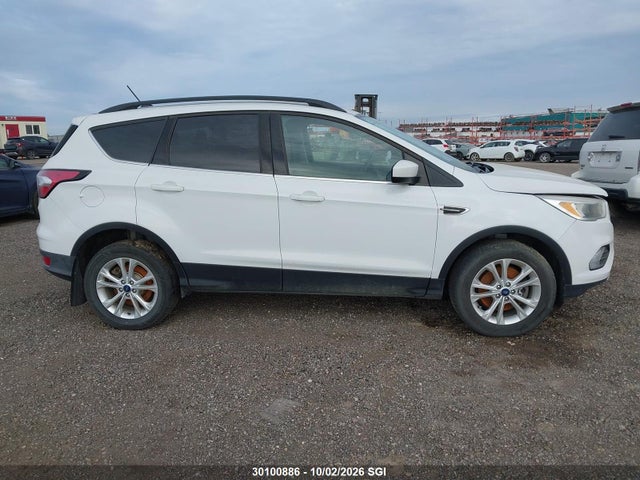 Продаж на аукціоні авто 2018 Ford Escape Se, vin: 1FMCU9GD0JUA13867, номер лоту: 30100886