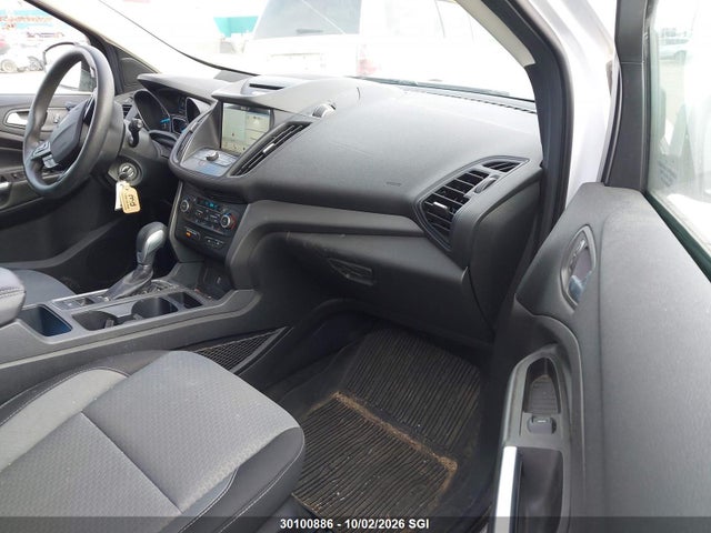 Продаж на аукціоні авто 2018 Ford Escape Se, vin: 1FMCU9GD0JUA13867, номер лоту: 30100886