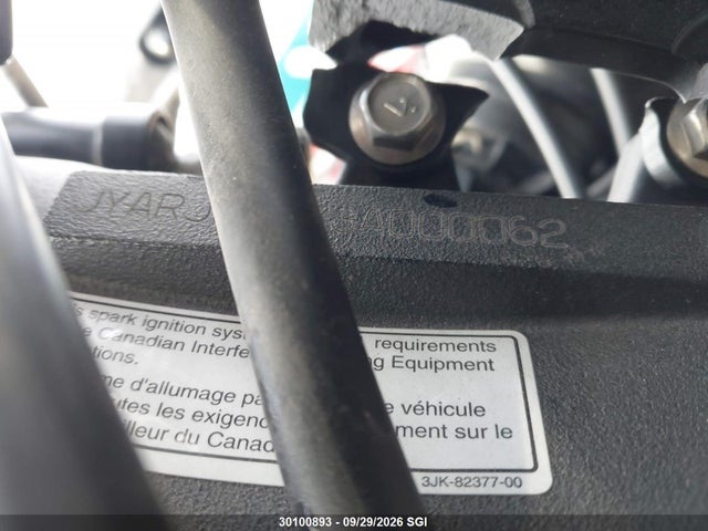 30100893 :رقم المزاد ، JYARJ06N73A000062 vin ، 2003 Yamaha Yzfr6 Sb مزاد بيع