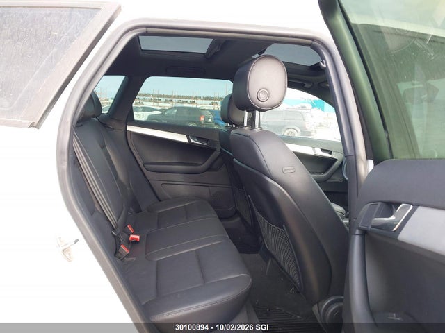 2013 Audi A3 Premium მანქანა იყიდება აუქციონზე, vin: WAUDFCFM7DA011411, აუქციონის ნომერი: 30100894