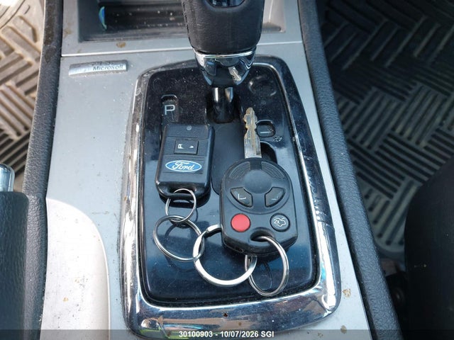 30100903 :رقم المزاد ، 3FAHP0DC2AR107674 vin ، 2010 Ford Fusion Sport مزاد بيع