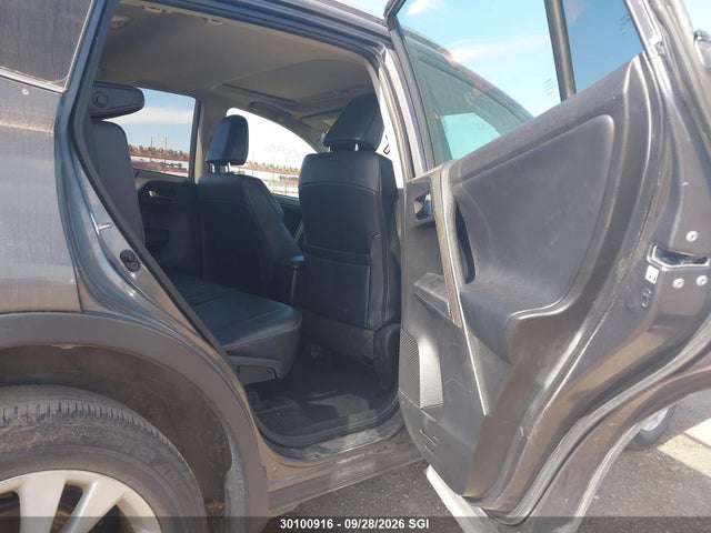 Продажа на аукционе авто 2015 Toyota Rav4 Limited, vin: 2T3DFREV8FW387636, номер лота: 30100916