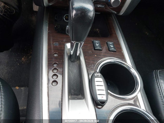 30100917 :رقم المزاد ، 5N1AR2MM8FC672717 vin ، 2015 Nissan Pathfinder S/sv/sl/platinum مزاد بيع