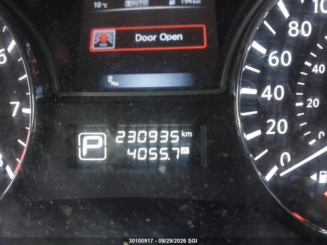 30100917 :رقم المزاد ، 5N1AR2MM8FC672717 vin ، 2015 Nissan Pathfinder S/sv/sl/platinum مزاد بيع