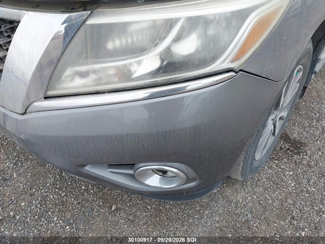 30100917 :رقم المزاد ، 5N1AR2MM8FC672717 vin ، 2015 Nissan Pathfinder S/sv/sl/platinum مزاد بيع