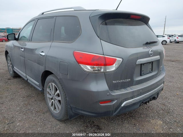 30100917 :رقم المزاد ، 5N1AR2MM8FC672717 vin ، 2015 Nissan Pathfinder S/sv/sl/platinum مزاد بيع