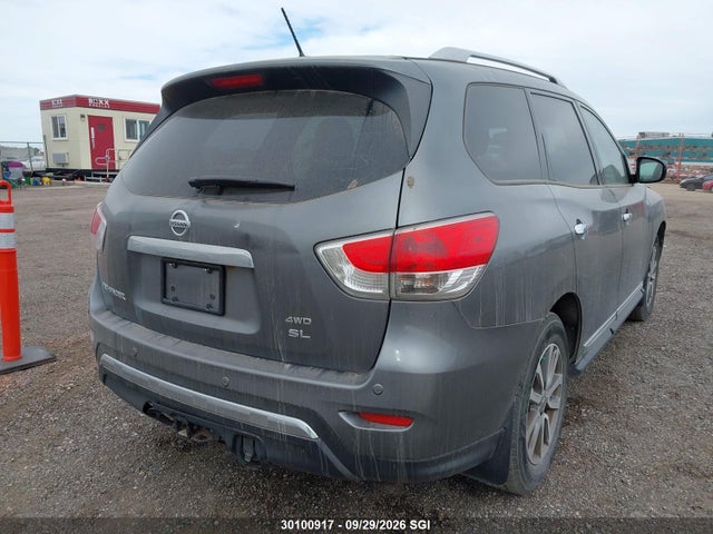 30100917 :رقم المزاد ، 5N1AR2MM8FC672717 vin ، 2015 Nissan Pathfinder S/sv/sl/platinum مزاد بيع