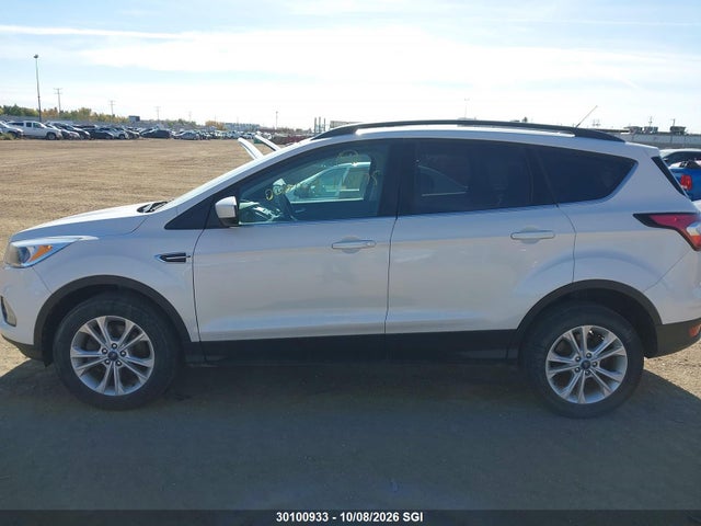 Ford ESCAPE SE 2018 1FMCU9GD9JUC65598 Image 13