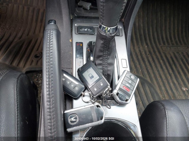 30100943 :رقم المزاد ، 19VDE1F5XEE400635 vin ، 2014 Acura Ilx 20 Premium مزاد بيع