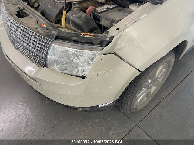 2007 Lincoln Mkx მანქანა იყიდება აუქციონზე, vin: 2LMDU88C87BJ30233, აუქციონის ნომერი: 30100992