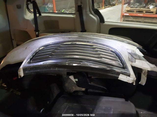 30099956 :رقم المزاد ، 2C4RC1BGXDR704877 vin ، 2013 Chrysler Town & Country Touring مزاد بيع