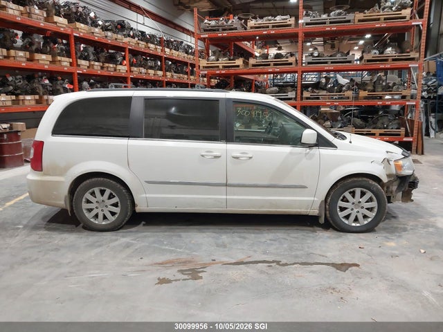 30099956 :رقم المزاد ، 2C4RC1BGXDR704877 vin ، 2013 Chrysler Town & Country Touring مزاد بيع