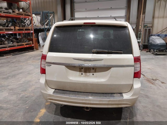 30099956 :رقم المزاد ، 2C4RC1BGXDR704877 vin ، 2013 Chrysler Town & Country Touring مزاد بيع