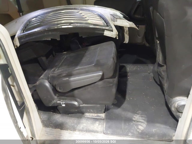 30099956 :رقم المزاد ، 2C4RC1BGXDR704877 vin ، 2013 Chrysler Town & Country Touring مزاد بيع