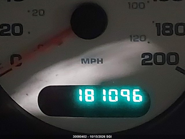 30080402 :رقم المزاد ، 1B4GP25R21B124075 vin ، 2001 Dodge Caravan Se مزاد بيع