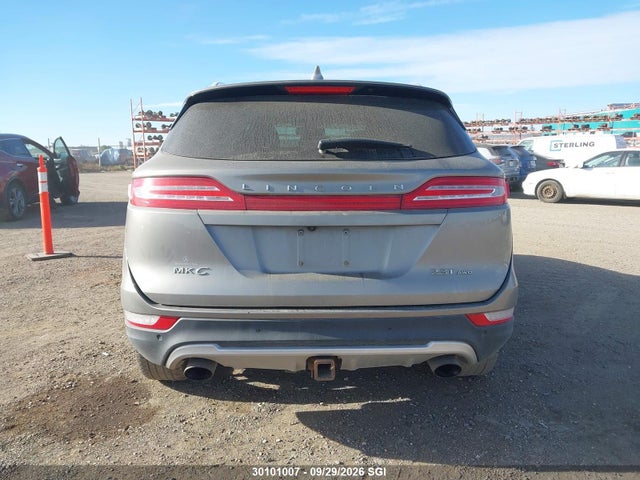 2017 Lincoln Mkc Reserve მანქანა იყიდება აუქციონზე, vin: 5LMTJ3DH3HUL67872, აუქციონის ნომერი: 30101007
