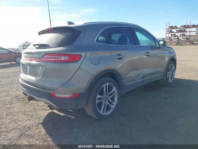 2017 Lincoln Mkc Reserve მანქანა იყიდება აუქციონზე, vin: 5LMTJ3DH3HUL67872, აუქციონის ნომერი: 30101007