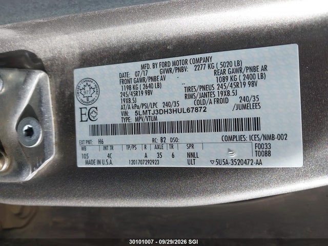2017 Lincoln Mkc Reserve მანქანა იყიდება აუქციონზე, vin: 5LMTJ3DH3HUL67872, აუქციონის ნომერი: 30101007