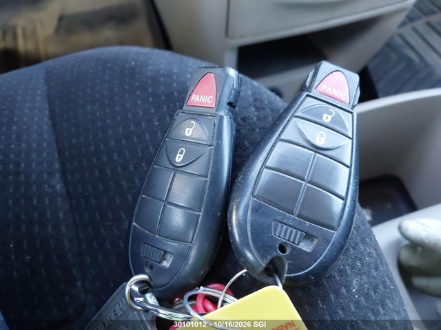 2C4RDGBG6ER307930 Dodge Grand Caravan Se