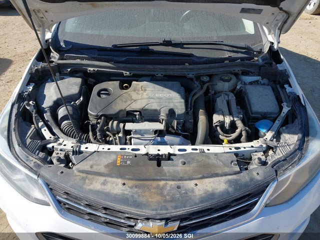 30099884 :رقم المزاد ، 1G1BF5SM2J7157812 vin ، 2018 Chevrolet Cruze Premier مزاد بيع