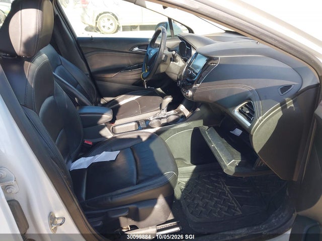 30099884 :رقم المزاد ، 1G1BF5SM2J7157812 vin ، 2018 Chevrolet Cruze Premier مزاد بيع