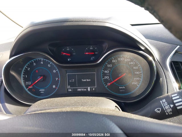 30099884 :رقم المزاد ، 1G1BF5SM2J7157812 vin ، 2018 Chevrolet Cruze Premier مزاد بيع
