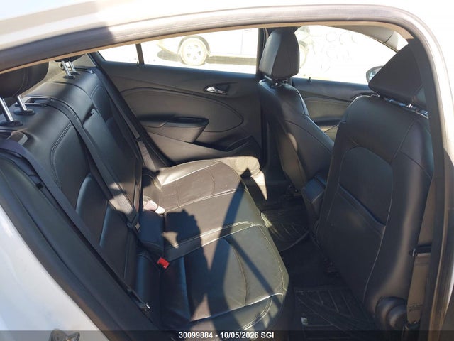 30099884 :رقم المزاد ، 1G1BF5SM2J7157812 vin ، 2018 Chevrolet Cruze Premier مزاد بيع