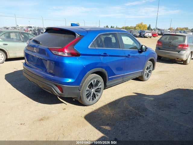 30101043 :رقم المزاد ، JA4ATUAA9NZ602998 vin ، 2022 Mitsubishi Eclipse Cross Es مزاد بيع