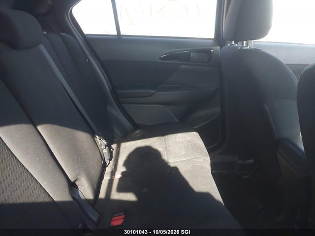 30101043 :رقم المزاد ، JA4ATUAA9NZ602998 vin ، 2022 Mitsubishi Eclipse Cross Es مزاد بيع