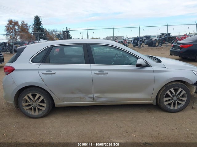 Продаж на аукціоні авто 2019 Hyundai Elantra Gt, vin: KMHH35LE7KU105995, номер лоту: 30100141