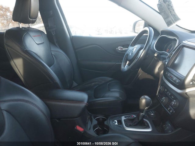 Продаж на аукціоні авто 2016 Jeep Cherokee Trailhawk, vin: 1C4PJMBS2GW144528, номер лоту: 30100641