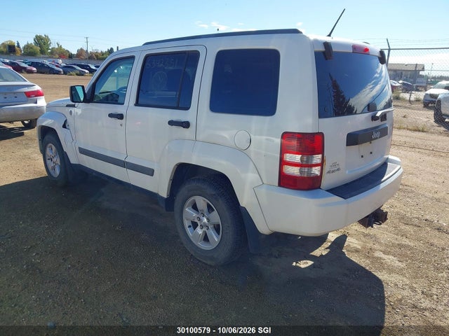 30100579 :رقم المزاد ، 1J4PN2GK8AW155102 vin ، 2010 Jeep Liberty Sport مزاد بيع