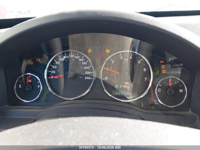 30100579 :رقم المزاد ، 1J4PN2GK8AW155102 vin ، 2010 Jeep Liberty Sport مزاد بيع