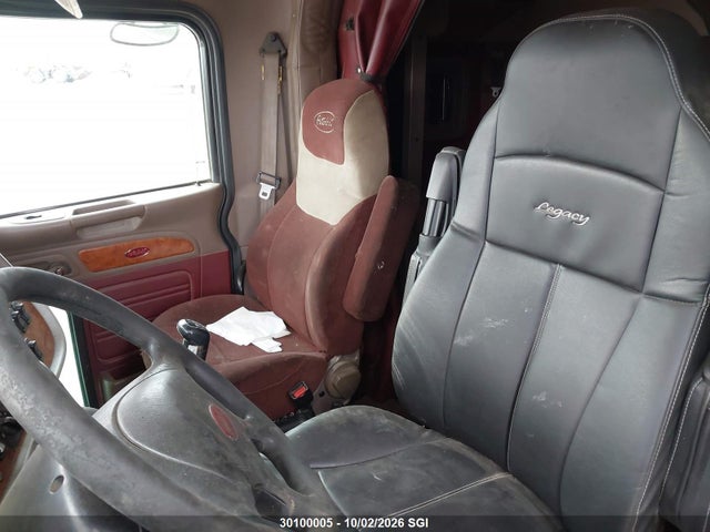 Продажа на аукционе авто 2008 Peterbilt 386, vin: 1XPHD49X58D755615, номер лота: 30100005