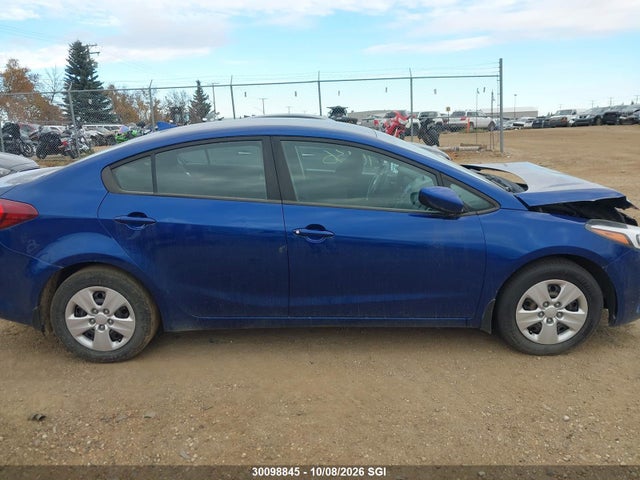 KIA FORTE LX 2018 3KPFK4A72JE201415 Image 12