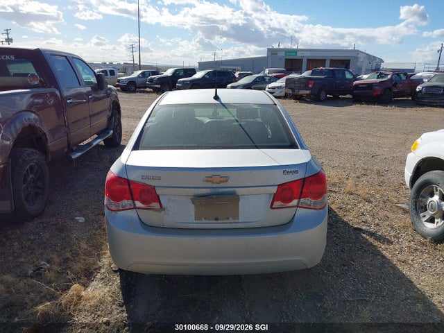 30100668 :رقم المزاد ، 1G1PB5SH4C7112958 vin ، 2012 Chevrolet Cruze Ls مزاد بيع