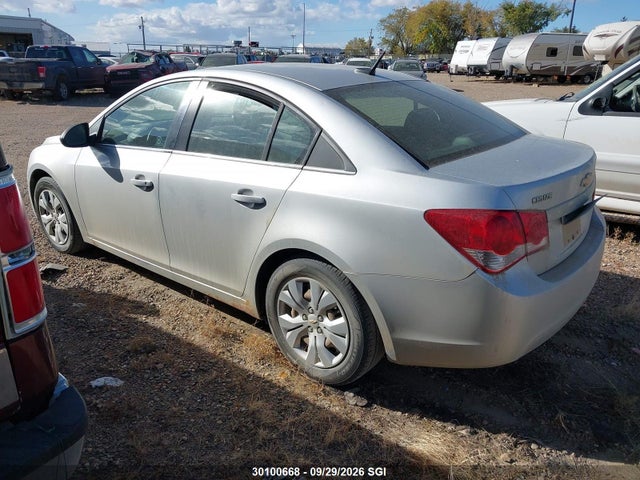 30100668 :رقم المزاد ، 1G1PB5SH4C7112958 vin ، 2012 Chevrolet Cruze Ls مزاد بيع
