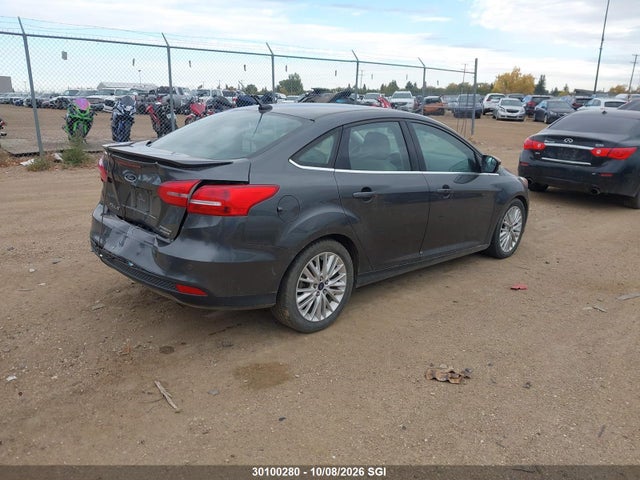 Ford Focus Titanium 2015 1FADP3J21FL211767 Image 4