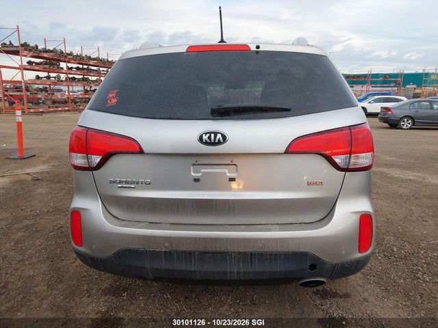 KIA SORENTO LX 2014 5XYKTDA79EG473609 Image 17