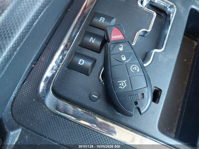 30101128 :رقم المزاد ، 1J8HG48K48C223656 vin ، 2008 Jeep Commander Sport مزاد بيع