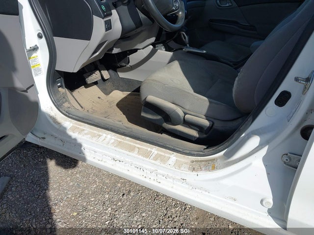 Продажа на аукционе авто 2015 Honda Civic Lx, vin: 2HGFB2F4XFH021163, номер лота: 30101145