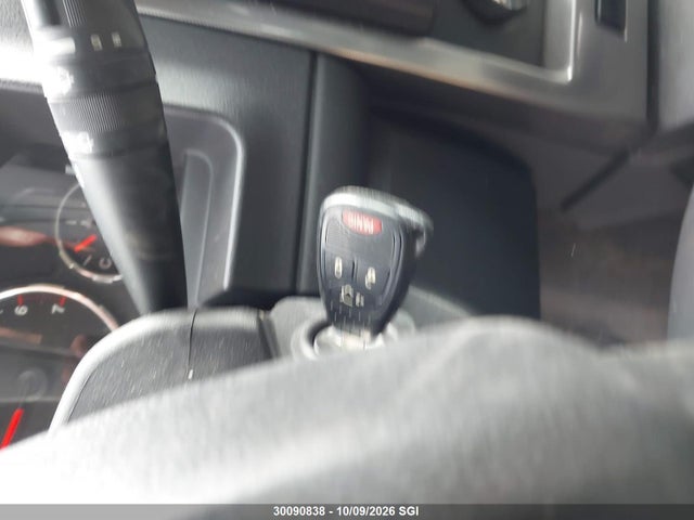 30090838 :رقم المزاد ، 1J4PN2GK3AW116952 vin ، 2010 Jeep Liberty Sport مزاد بيع