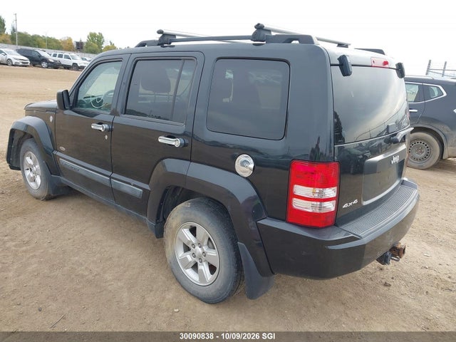 30090838 :رقم المزاد ، 1J4PN2GK3AW116952 vin ، 2010 Jeep Liberty Sport مزاد بيع