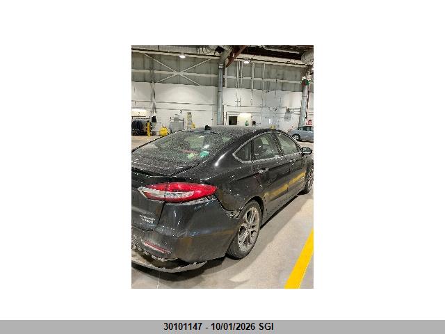 2019 Ford Fusion Titanium მანქანა იყიდება აუქციონზე, vin: 3FA6P0RU7KR277541, აუქციონის ნომერი: 30101147