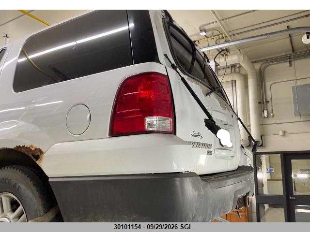 Продажа на аукционе авто 2004 Ford Expedition Xlt, vin: 1FMPU16L84LA38215, номер лота: 30101154